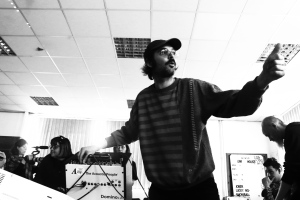 person doing thumbs up